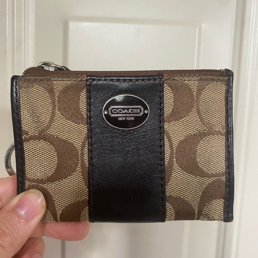 Coach Tan and Black Signature Card Holder